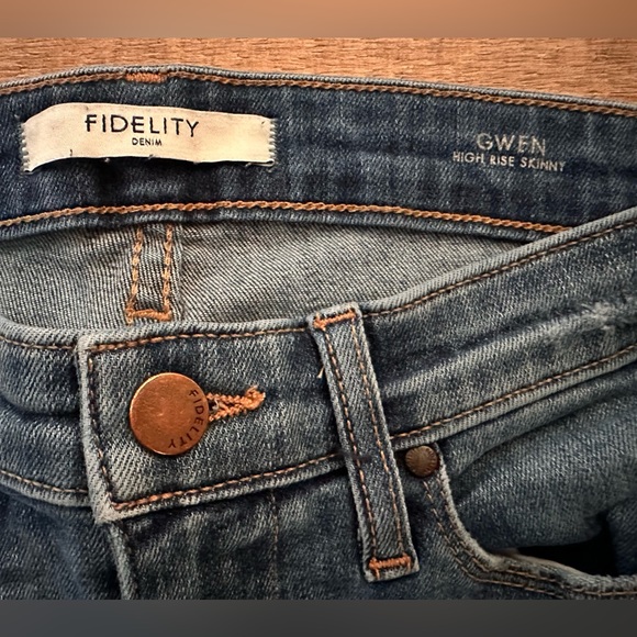 Fidelity Denim Gwen High Rise Skinny Jeans Size 26 - Picture 3 of 13